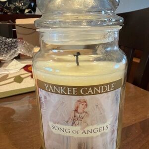 Yankee Candle Song of Angels Jar Candle - Soft Cream RARE